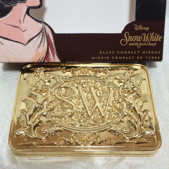 1937 Disney Snow White Compact - Picture 2 of 5